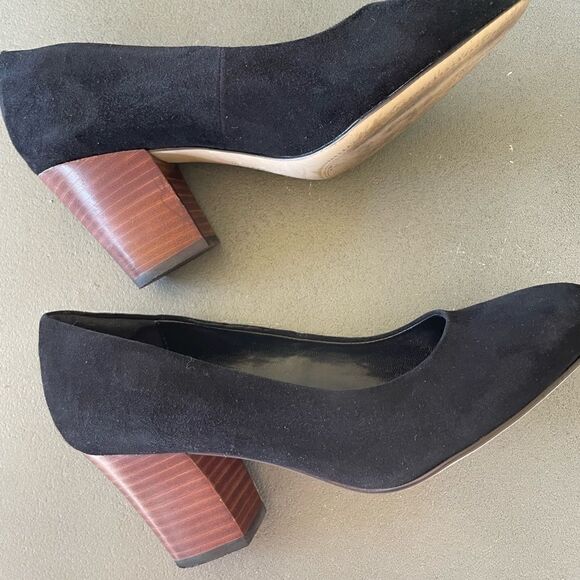 Isola Black Suede Chunky Heel Pumps Size 7.5 - Picture 4 of 11